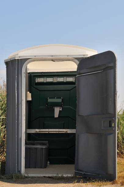 Portable Toilet Options We Offer in Batavia, IL